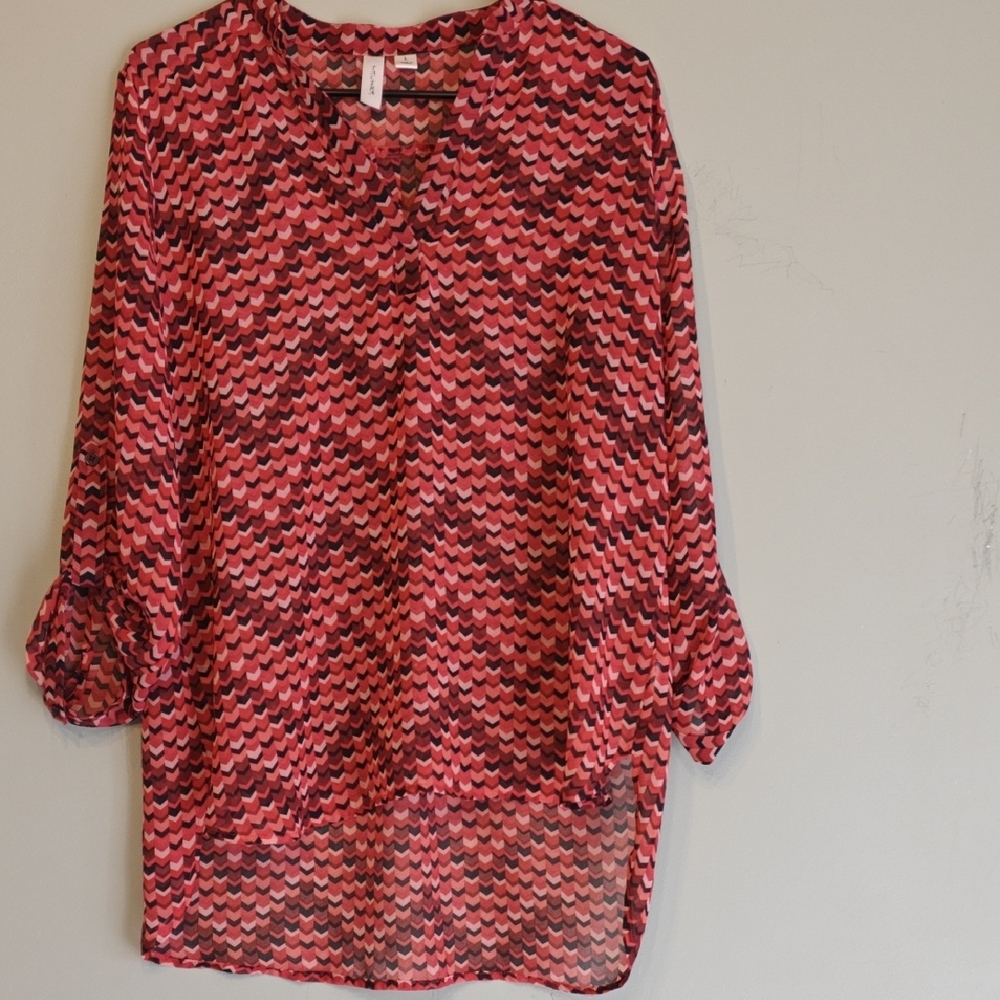Chic Red and Black Patterned Blouse